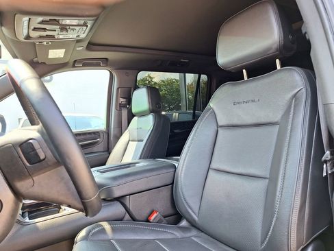 Used 2023 GMC Yukon XL Denali w/ LPO, Floor Liner Package image 26