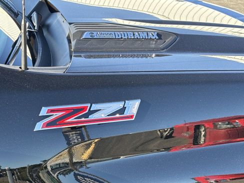 Used 2025 Chevrolet Silverado 2500 LT w/ Z71 Chrome Sport Edition image 29