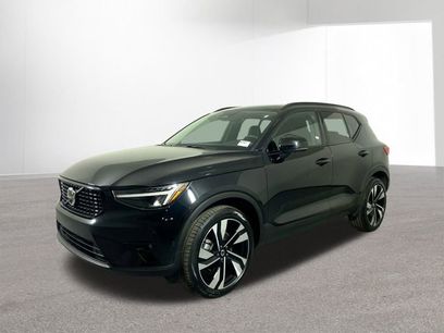 Used 2025 Volvo XC40 B5 Plus