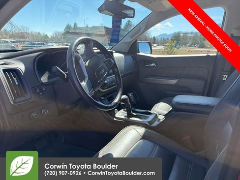 Used 2021 GMC Canyon Denali image 9