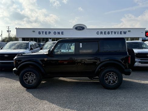 New 2025 Ford Bronco Badlands image 8
