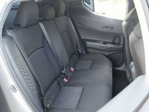 Used 2019 Toyota C-HR LE image 29