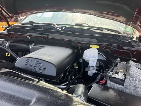 Used 2018 RAM 1500 Express AWD/4WD image 12