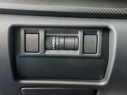 Used 2024 Subaru Crosstrek 2.0i Premium image 16