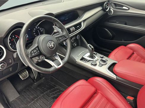 Used 2023 Alfa Romeo Stelvio Veloce AWD/4WD image 12