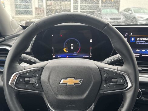 Used 2024 Chevrolet Trax LT w/ Driver Confidence Package image 18