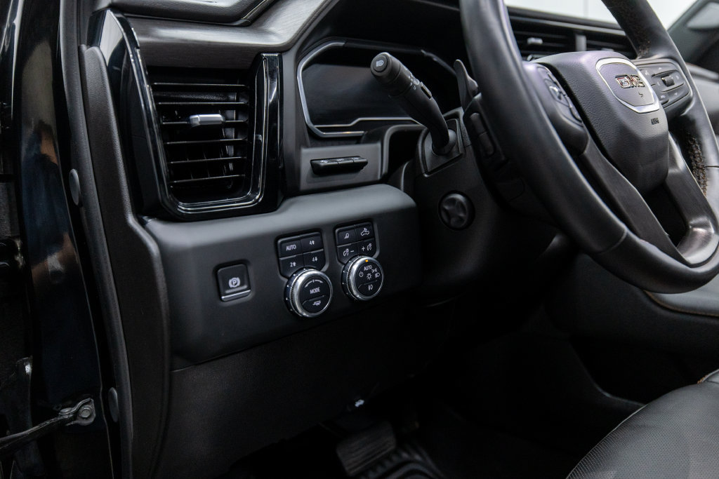 Used 2024 GMC Sierra 1500 AT4 w/ Technology Package AWD/4WD image 33