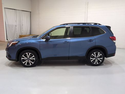 Certified 2024 Subaru Forester Limited AWD/4WD image 6