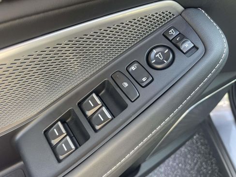 Used 2023 Acura MDX FWD w/ Technology Package image 19