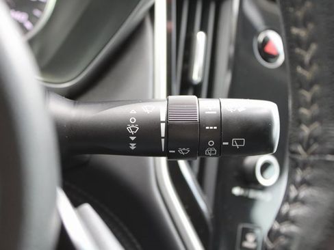 Used 2020 Subaru Outback Limited image 32