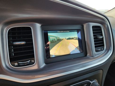 Used 2022 Dodge Charger SXT w/ Leather Interior Group image 18