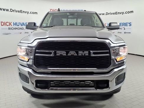 Used 2019 RAM 2500 Tradesman AWD/4WD image 2