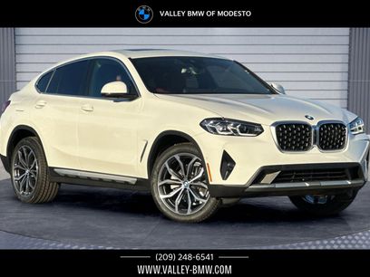 New 2025 BMW X4 xDrive30i w/ Convenience Package