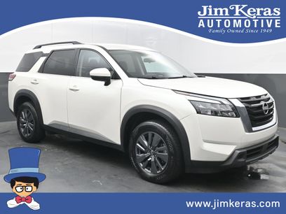 Used 2024 Nissan Pathfinder SV