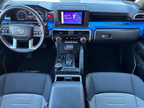 Used 2024 Toyota Tacoma TRD Off-Road image 4