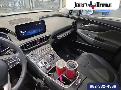 Used 2023 Hyundai Santa Fe SEL w/ Premium Package image 12