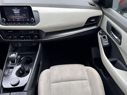 Used 2025 Nissan Rogue SV AWD/4WD image 30