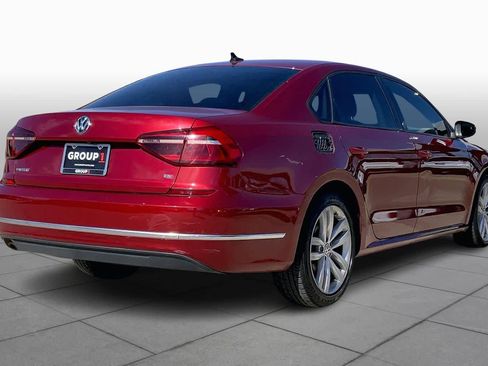 Used 2019 Volkswagen Passat 2.0T Wolfsburg image 13