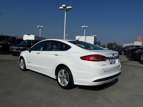 Certified 2018 Ford Fusion S image 3