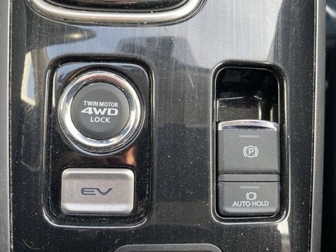 Used 2018 Mitsubishi Outlander GT image 33