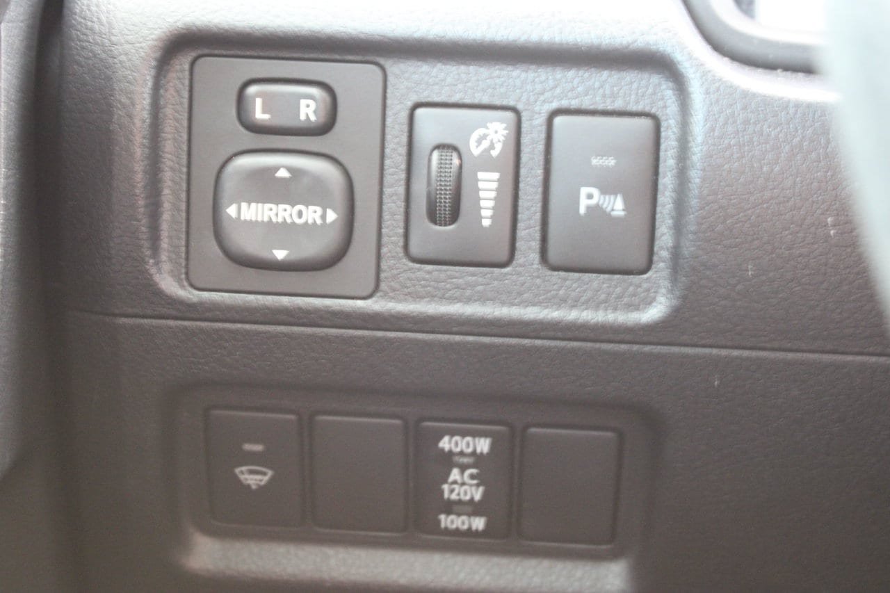 Used 2017 Toyota 4Runner Limited AWD/4WD image 16