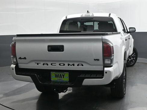 Used 2023 Toyota Tacoma Limited AWD/4WD image 33