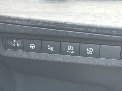 Used 2023 Nissan Ariya FWD image 27