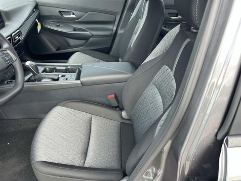 New 2026 Nissan Sentra SV w/ Floor Mat Package FWD image 14
