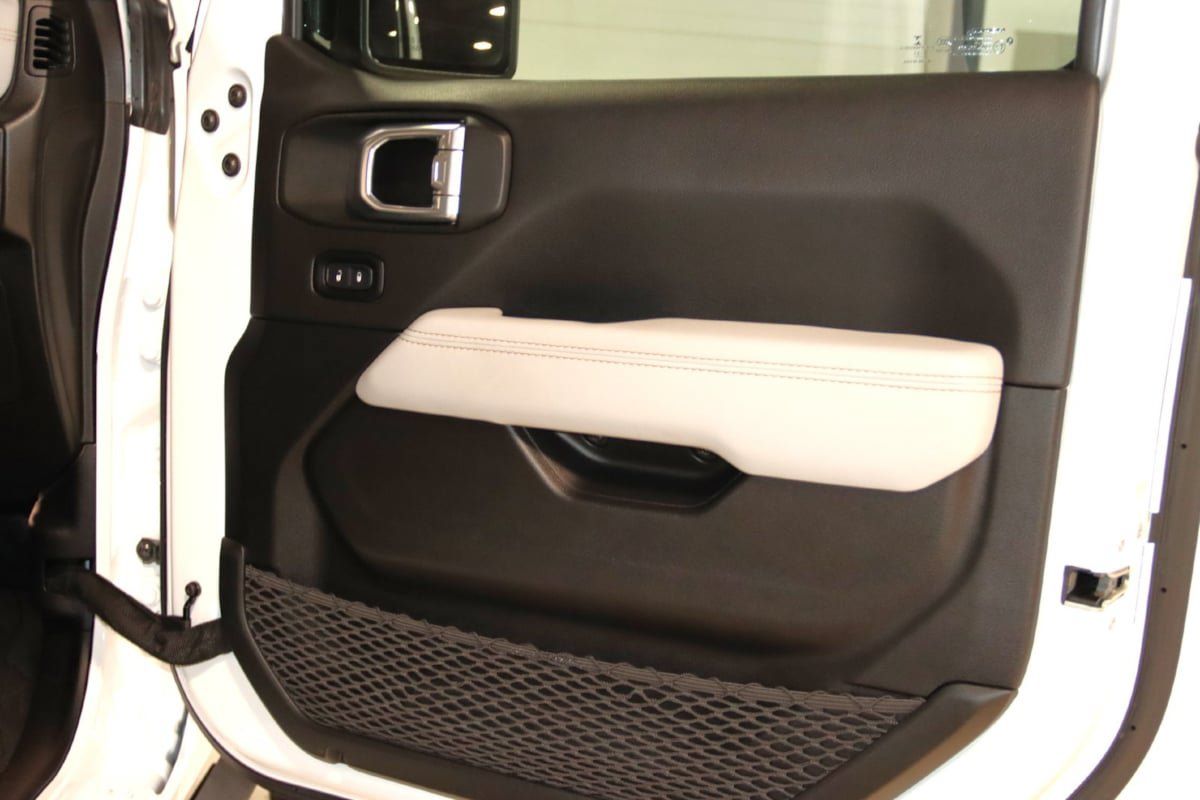Used 2021 Jeep Gladiator Overland AWD/4WD image 60