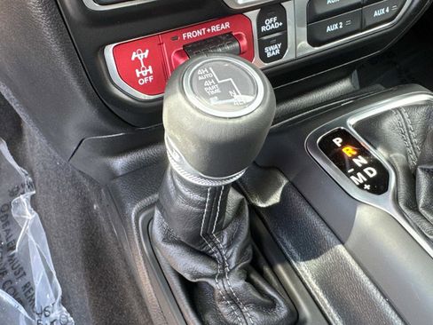 New 2025 Jeep Wrangler Unlimited Rubicon 392 image 32