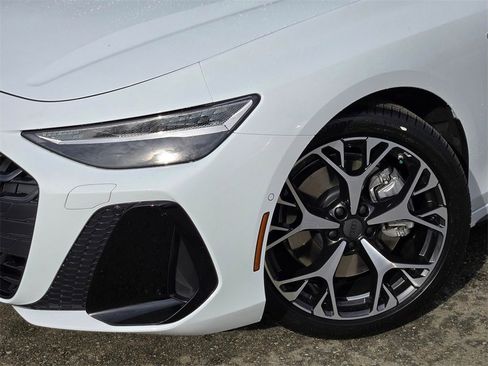 New 2026 Audi A6 Premium Plus image 9