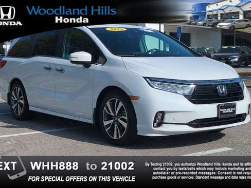 Certified 2023 Honda Odyssey Touring image 3