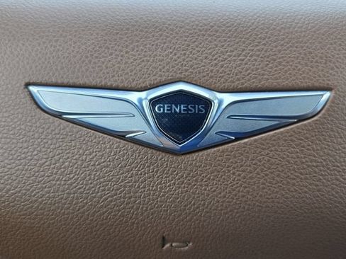 Used 2023 Genesis GV70 2.5T w/ Advanced Package AWD/4WD image 23