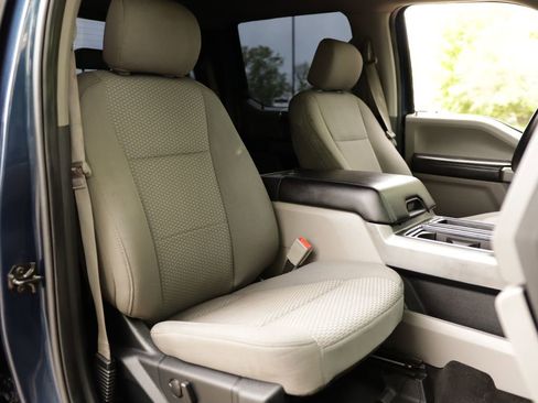 Used 2019 Ford F150 XLT w/ Equipment Group 302A Luxury AWD/4WD image 32