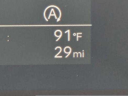 New 2025 Hyundai Tucson SE image 26