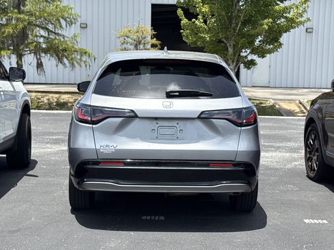 Certified 2025 Honda HR-V EX-L image 8