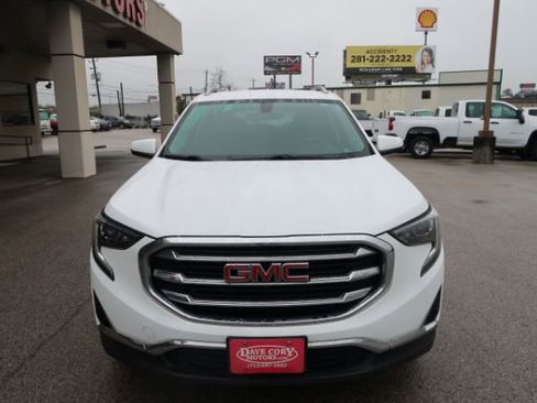 Used 2019 GMC Terrain SLT w/ Preferred Package image 2