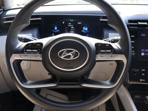 Used 2024 Hyundai Tucson SEL FWD image 11