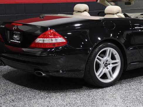 Used 2007 Mercedes-Benz SL 550 image 9