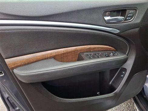 Used 2019 Acura MDX SH-AWD w/ Technology Package image 12