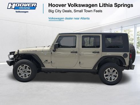 Used 2018 Jeep Wrangler Unlimited Rubicon w/ Connectivity Group AWD/4WD image 18