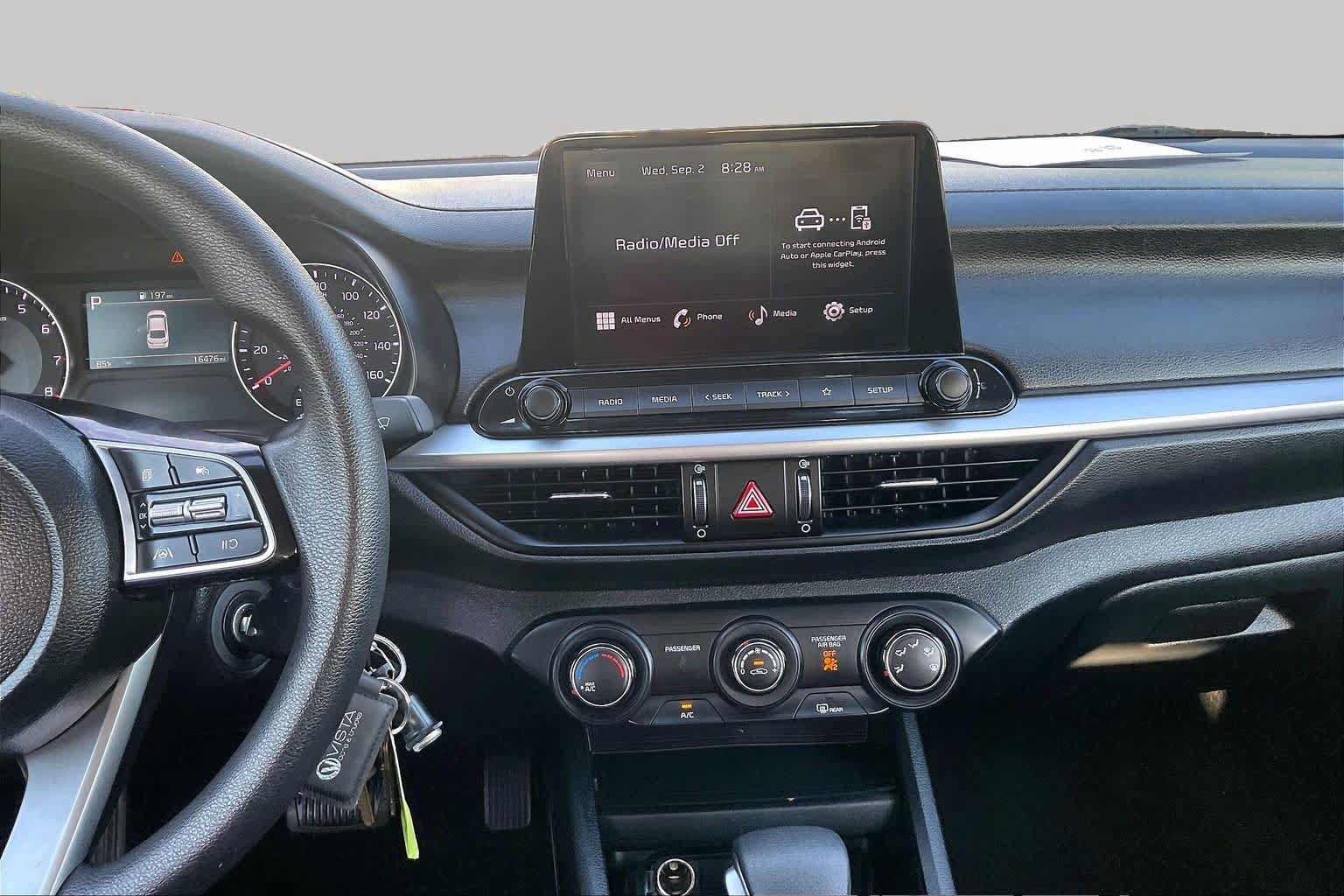 Used 2024 Kia Forte LXS w/ LXS Technology Package FWD image 6
