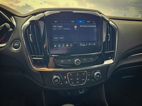 Used 2023 Chevrolet Traverse LT AWD/4WD image 20