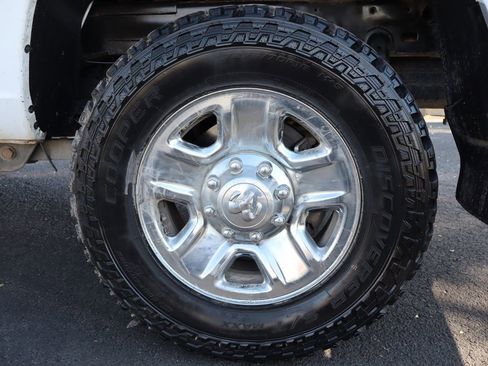 Used 2018 RAM 2500 Tradesman w/ Chrome Appearance Group image 41