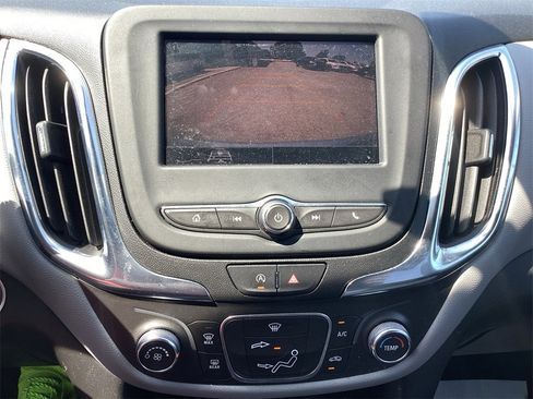 Used 2022 Chevrolet Equinox LT image 21