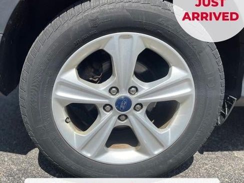 Used 2016 Ford Escape SE w/ SE Cold Weather Package FWD image 14