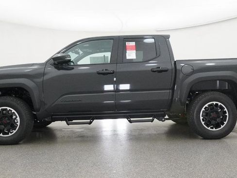 New 2026 Toyota Tacoma TRD Off-Road AWD/4WD image 16