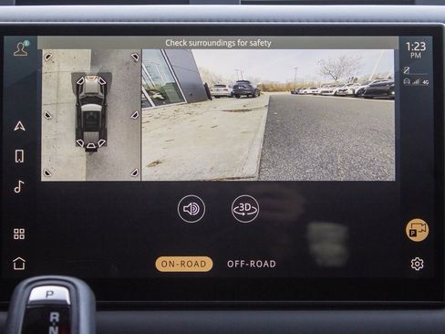 Used 2025 Land Rover Defender 110 V8 image 18