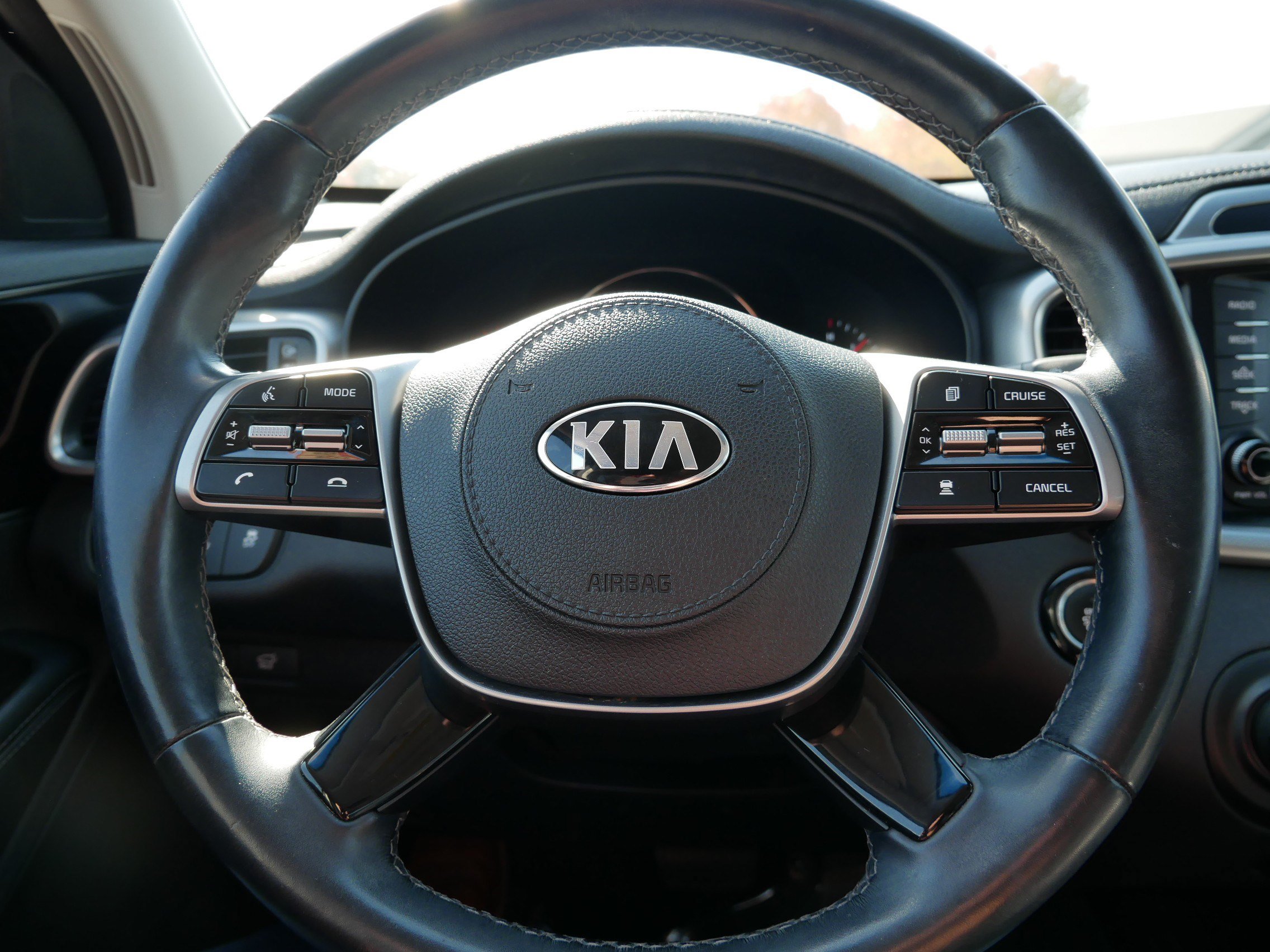 Used 2019 Kia Sorento EX w/ EX Touring Package AWD/4WD image 25