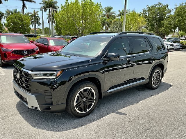 New 2026 Honda Pilot Touring image 3
